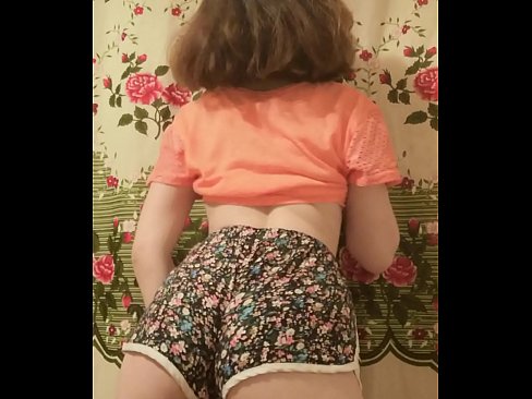 ❤️ Sexy matashin jariri yana cire guntun wando a kyamara ❤❌ a mu ❌❤